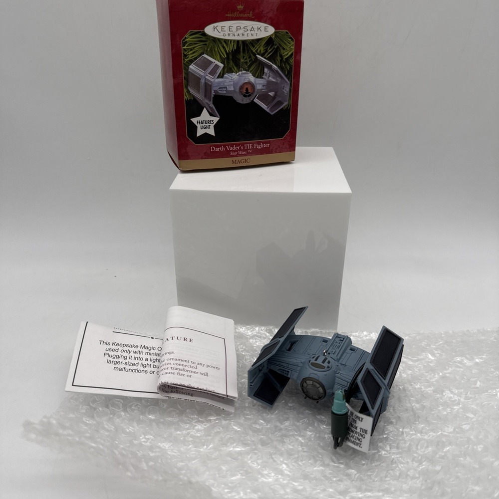1999 Hallmark Star Wars Darth Vader TIE Fighter Magic Ornament Vintage